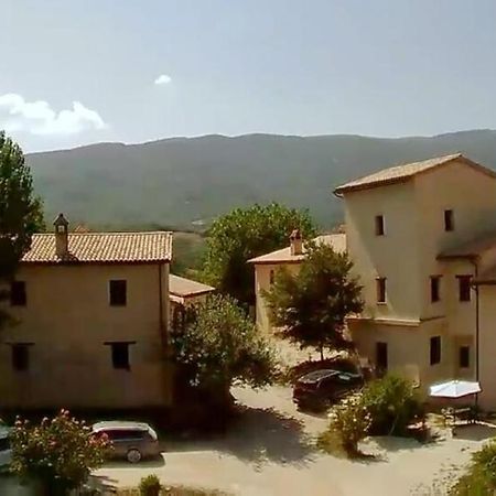 Agriturismo Il Covo Del Solengo Valtopina Eksteriør bilde