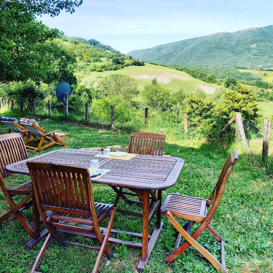 Agriturismo Il Covo Del Solengo Valtopina Eksteriør bilde