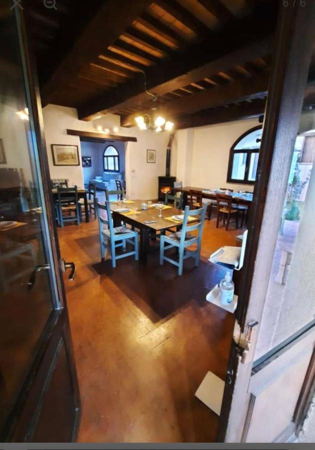 Agriturismo Il Covo Del Solengo Valtopina Eksteriør bilde