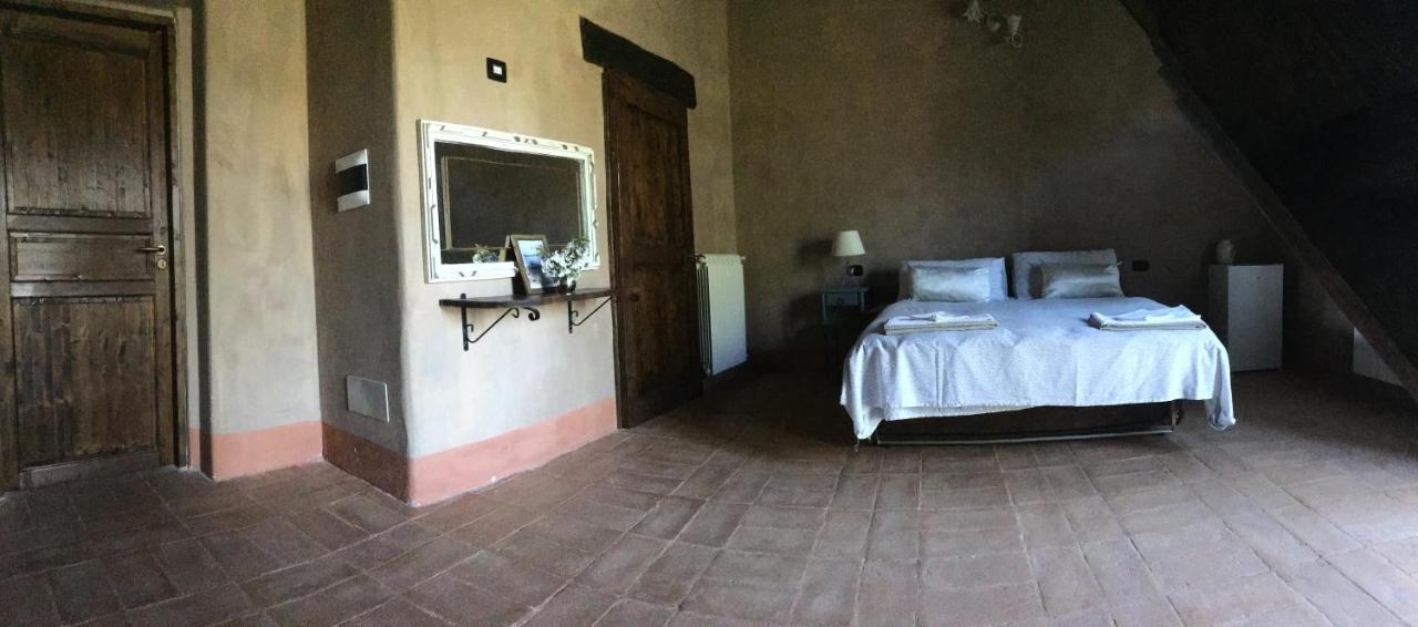 Agriturismo Il Covo Del Solengo Valtopina Eksteriør bilde