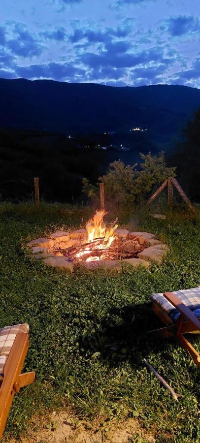 Agriturismo Il Covo Del Solengo Valtopina Eksteriør bilde
