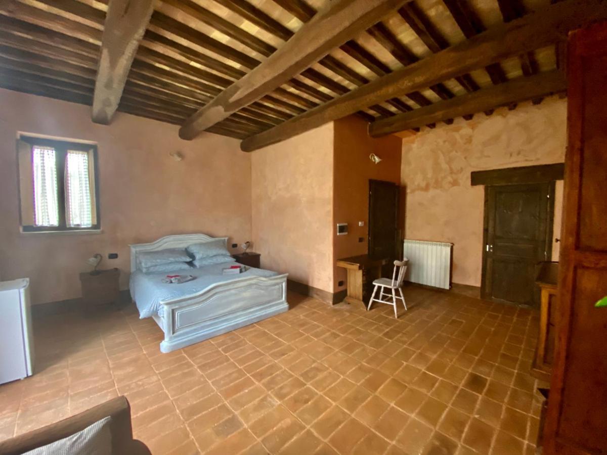 Agriturismo Il Covo Del Solengo Valtopina Eksteriør bilde