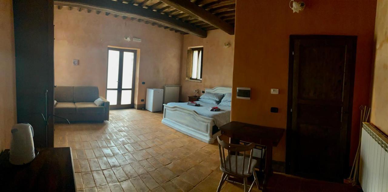 Agriturismo Il Covo Del Solengo Valtopina Eksteriør bilde