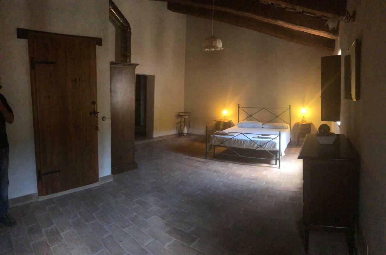 Agriturismo Il Covo Del Solengo Valtopina Eksteriør bilde